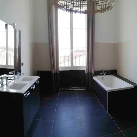 Château La Valière Villa *