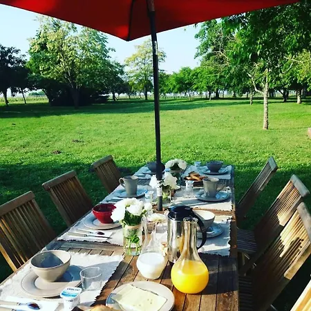 Château La Valière Villa *