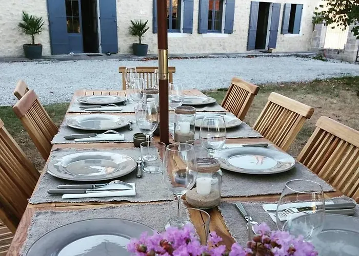 Chateau La Valiere *