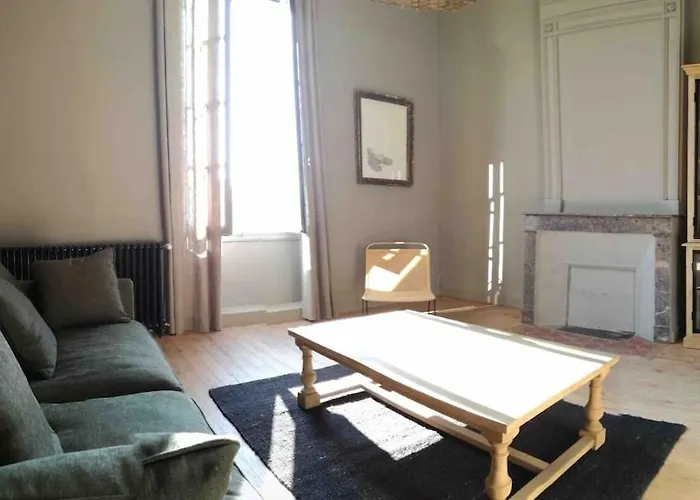 Chateau La Valiere Villa *