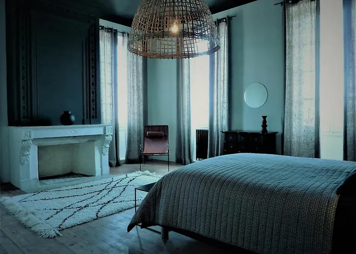 Chateau La Valiere *