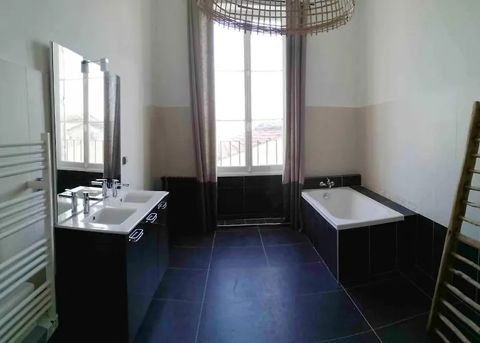 Chateau La Valiere Villa *